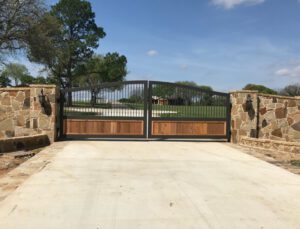Automatic Electronic Gates in Dallas Texas