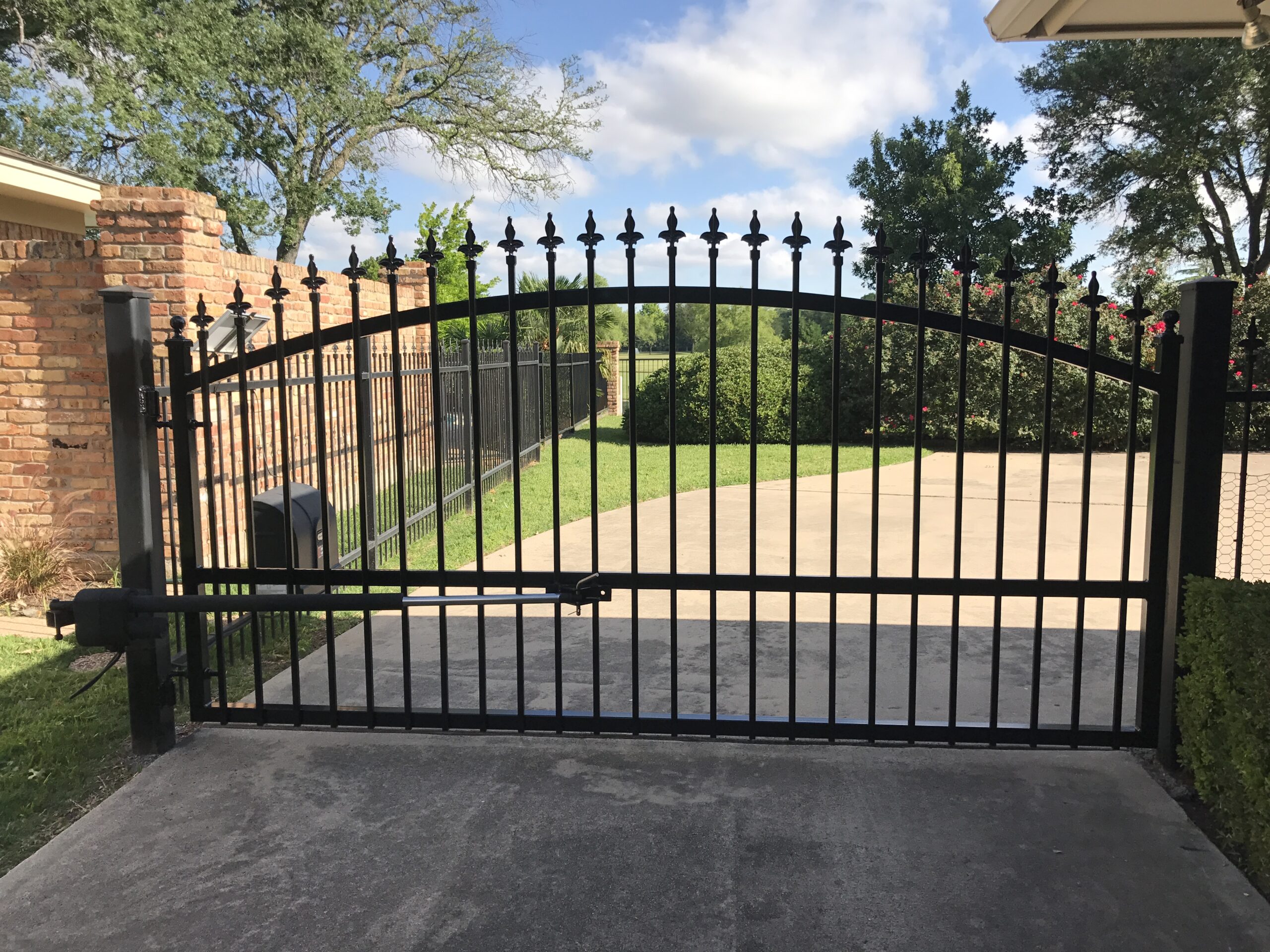 Gate Ornaments: Are They Right For Your Home? 