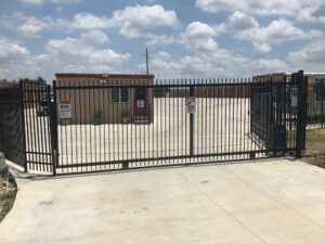 slide gates for security in Dallas Texas