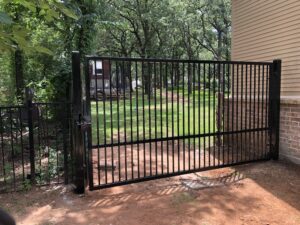 Steel Gates in Dallas Texas