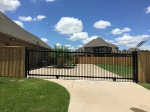 solar-powered driveway gates in Fort Worth