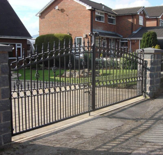 Residential driveway gate Dallas